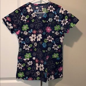 Zoe & Chloe Scrub Top